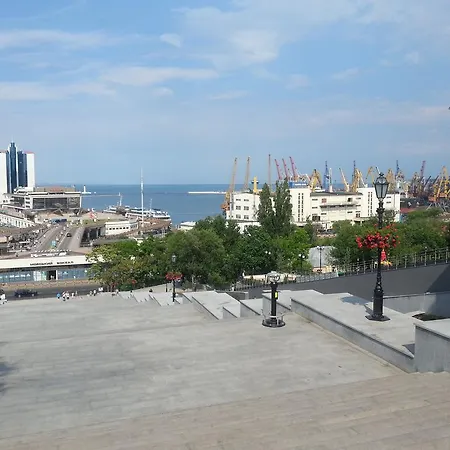 Apartment On Vorontsovskiy Lane 6 Odesa