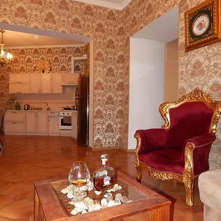 On Vorontsovskiy Lane 6 Apartment Odesa