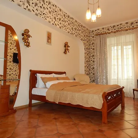 On Vorontsovskiy Lane 6 * Odesa